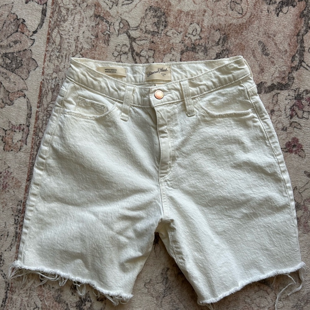 SALE Universal Thread White High-Rise Denim Shorts with Frayed Hem